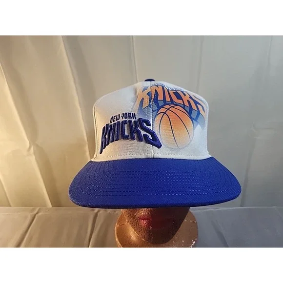 Adidas New York Knicks NBA Strapback Hat. - Picture 2 of 12